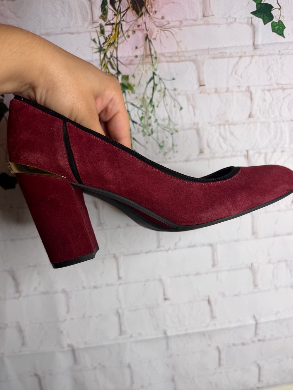Tommy Hilfiger Burgundy Heel Pumps with Gold Accent Design - Picture 6 of 8